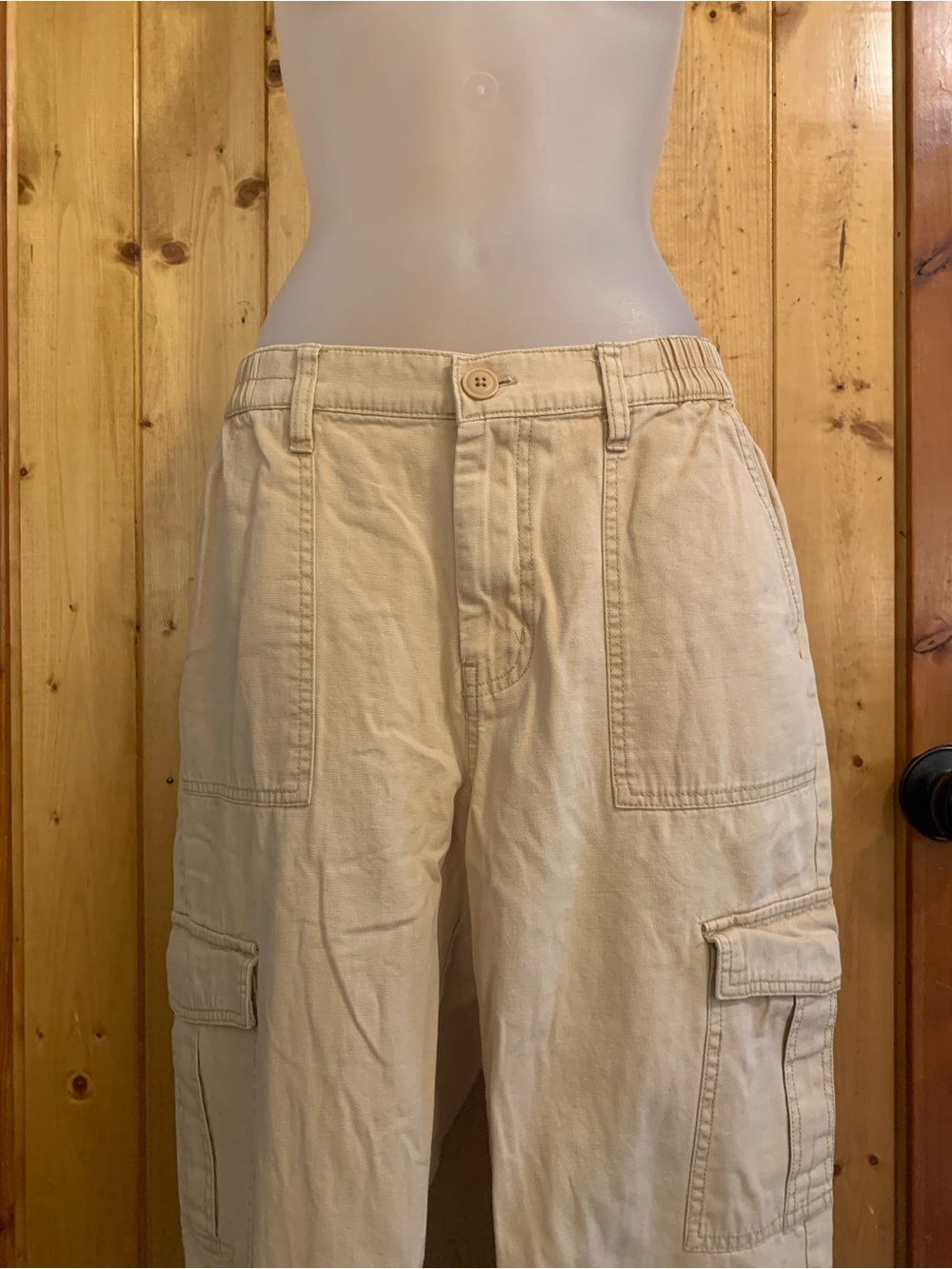 Aeropostale Khaki Cargo Pants